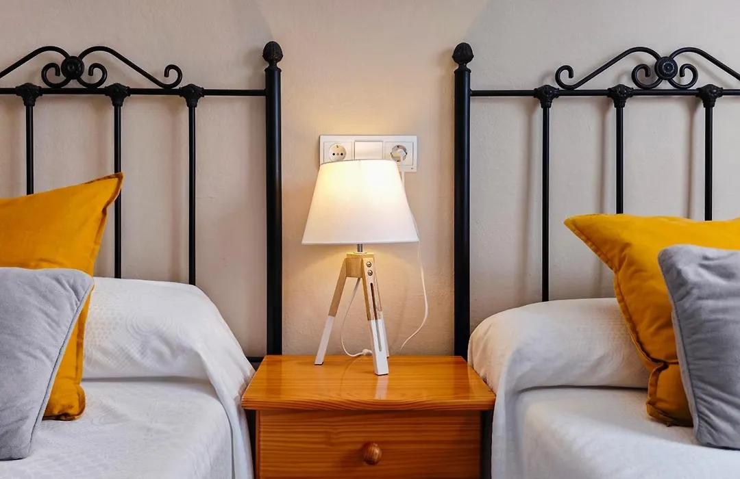 Hostal Dinamarca-1